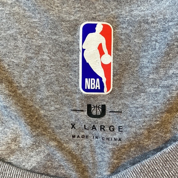 NBA Los Angeles Lakers Lebron James No. 23 Shirt - Picture 5 of 5